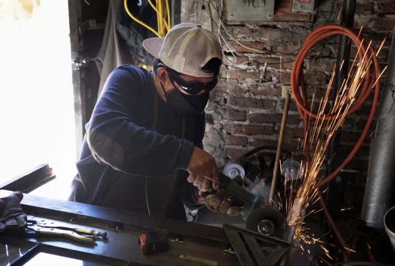 Custom Metal Fabrication Shops