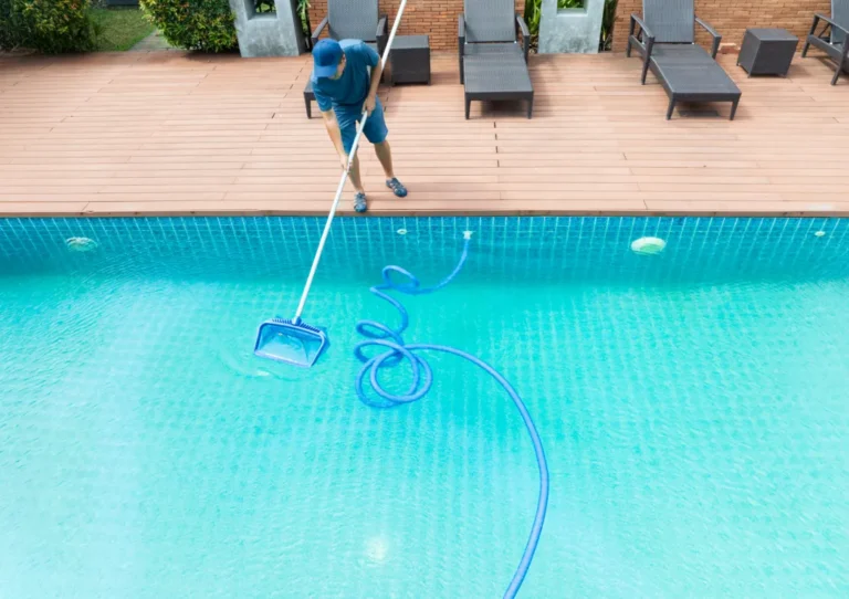 Swimming Pool Cleaning & Maintenance Services